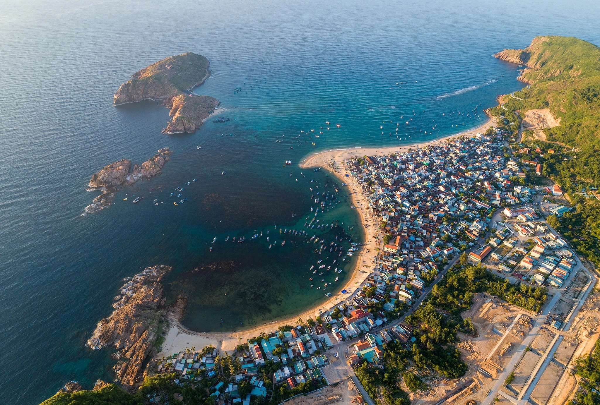 TOUR QUY NHƠN 4N3Đ: KỲ CO, EO GIÓ, BIỂN QUY NHƠN